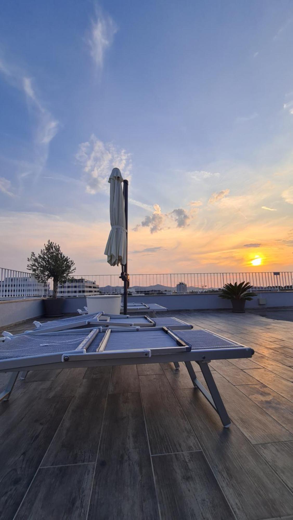 Zadar Sunset Penthouse With Spectacular View And Jacuzzi Apartment Luaran gambar